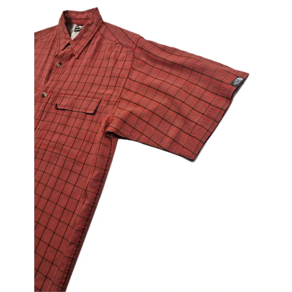 The North Face Men's M Red Mini Windowpane Plaid Vented Button Up Hiking Fishing